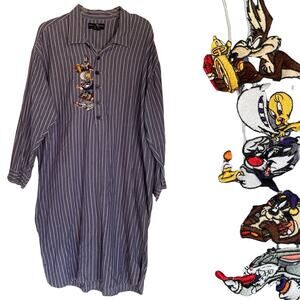 Vintage 90s Warner Bros Studio Nightgown Sleep Shirt Embroidered Cotton M/L